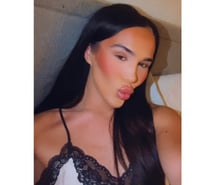 British Scouse trans girl Elle x
