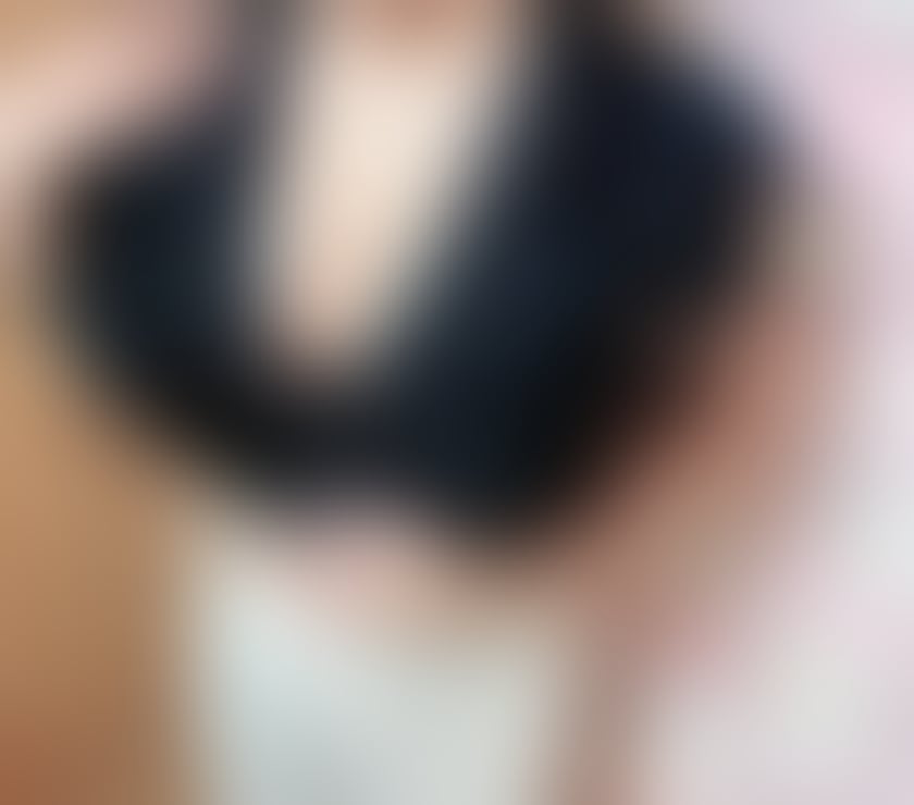 HOT RIA ( Desi Queen )