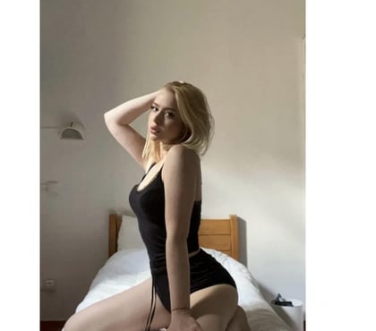  Escorts & Erotic Massage Woking Town Centre Woking - Photos for My name is giulia ! ❤️ party🥰😛
