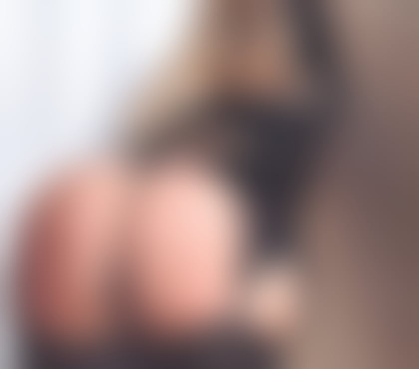 Sexy blonde Latino 🔥 patricya hot body party 🥂