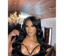 Hot party girl Bruna 🎉 XXL 🍆