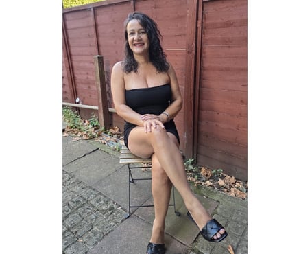 Escorts Stevenage Town Centre Stevenage - Photos for Angel a mature woman