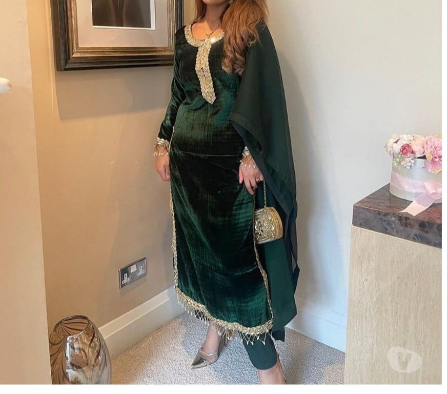 Escorts West Midlands Birmingham - Photos for 100% British Pakistani no extra charges !