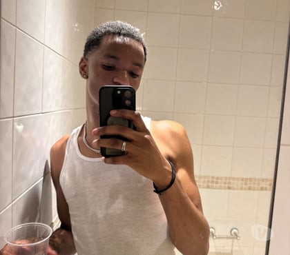  Gay massage Mile End East London - Photos for 🔥 vers male – fun, fit & ready for you (in & outcall