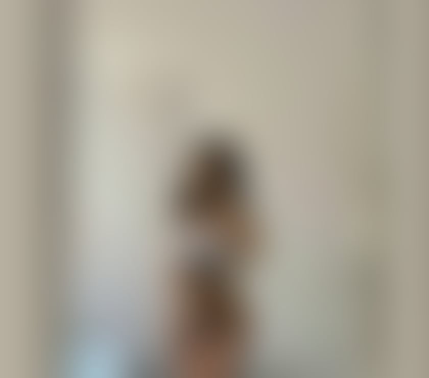 Escorts West Yorkshire Leeds - Photos for Hi i m new in your tom massage calmy