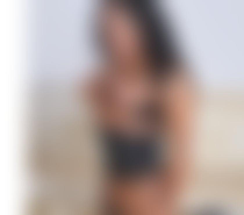 Escorts Staffordshire Lichfield - Photos for Naughty Colombian transsexual completes huge endowment