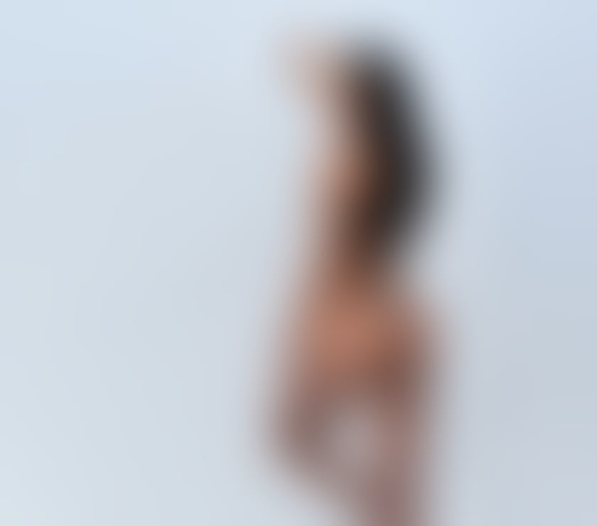 Escorts Nottinghamshire Nottingham - Photos for Naughty curly Brazilian brunette in town now