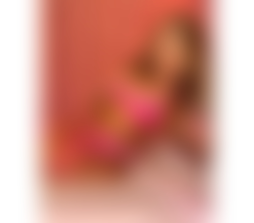 Trans Escorts Surrey Woking - Photos for Gaby, a hot Brazilian body, party girl and very experienced