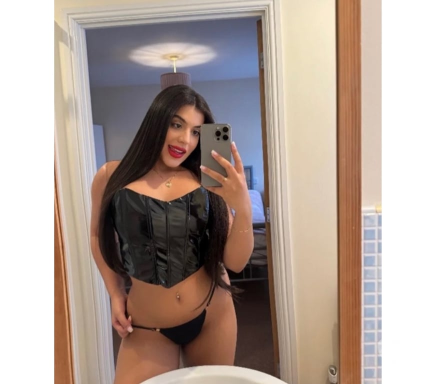 Escorts Peterborough Peterborough City Centre - Peterborough - Photos for Larissa GIRL PARTY 🇧🇷🔥 New in town