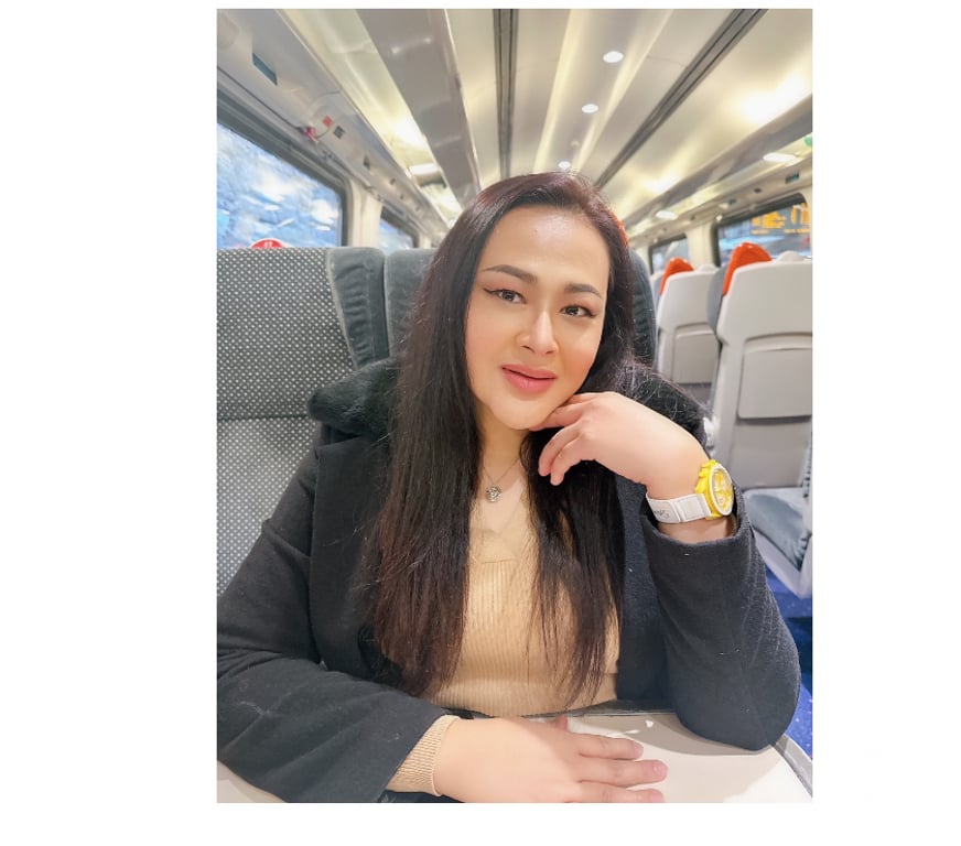 Escorts Essex Chelmsford - Photos for RAYA SEXY THAI GIRL - come have fun x