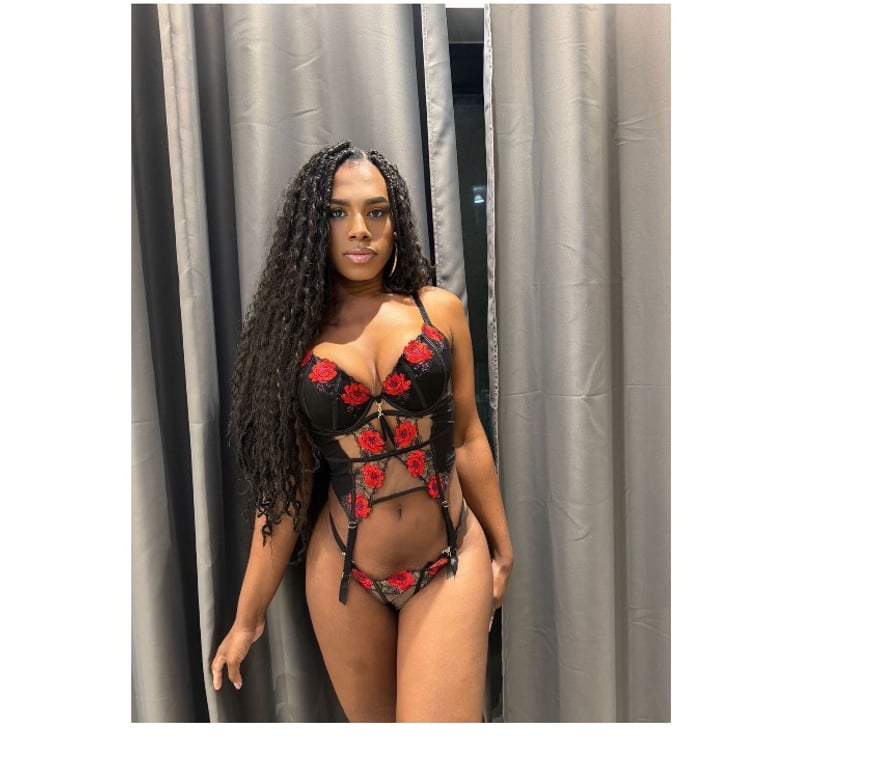 Trans Escorts West Midlands Birmingham - Photos for Michelle Brasileira