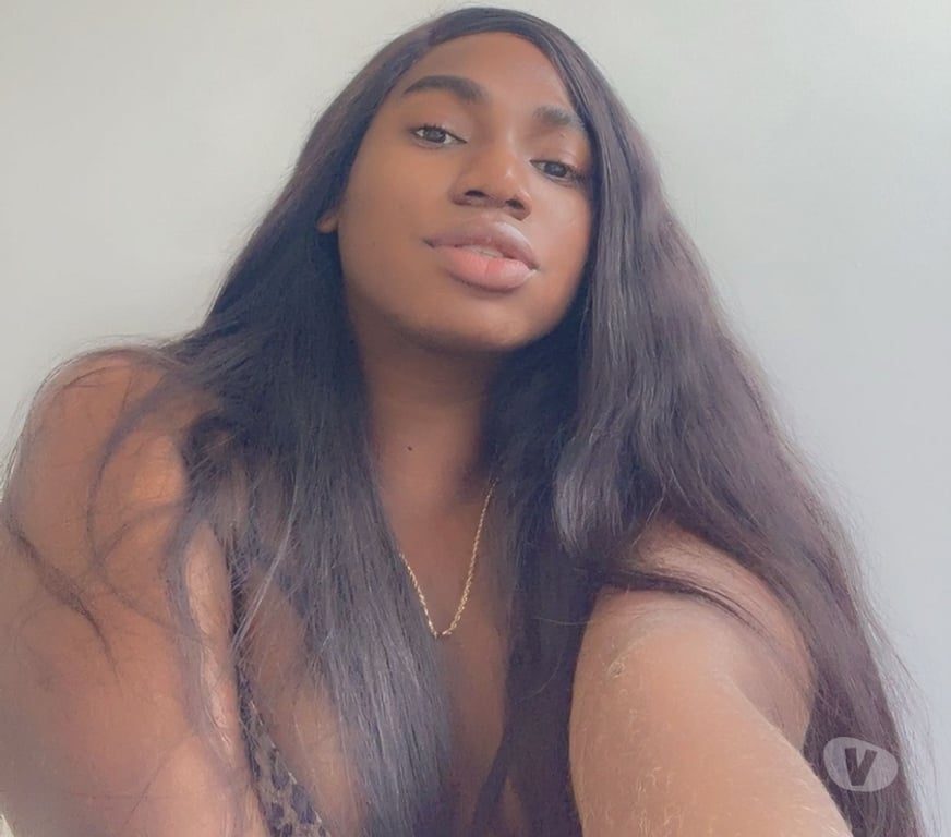 Trans Escorts East London Bow - East London - Photos for Sharlotte femenine and curvé latín girl