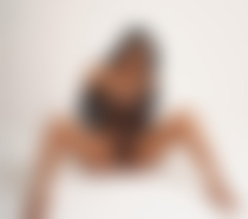 Escorts West London Hounslow - Photos for I'm back my loves, let's Party,come on🍷Jessica