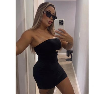  Escorts Kensington South West London - Photos for 🍑Bia New in town Brazilian party🔥OwO