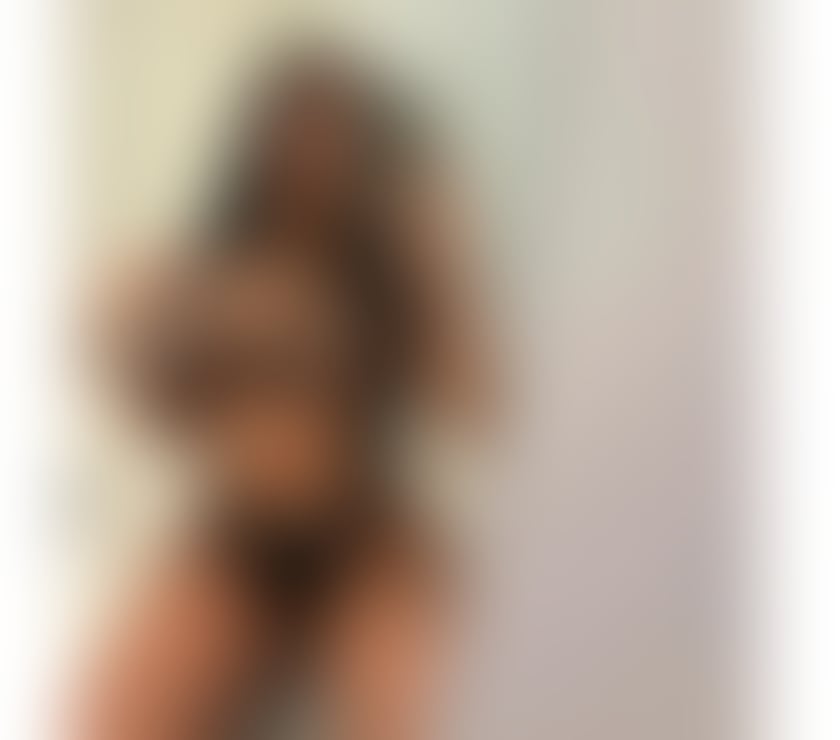 Escorts Leeds City Centre Leeds - Photos for Hi îm now Girls massage owo party