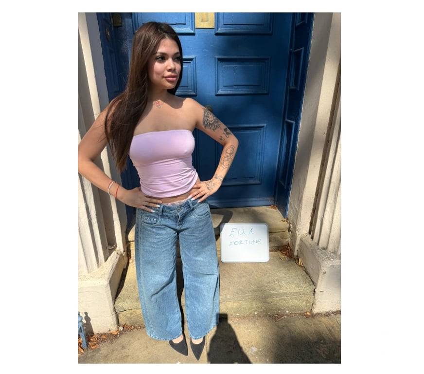 Escorts East London Aldgate East - East London - Photos for 🌹 Sexy Slim Beauty ~ Elegant, Sensual & Fun