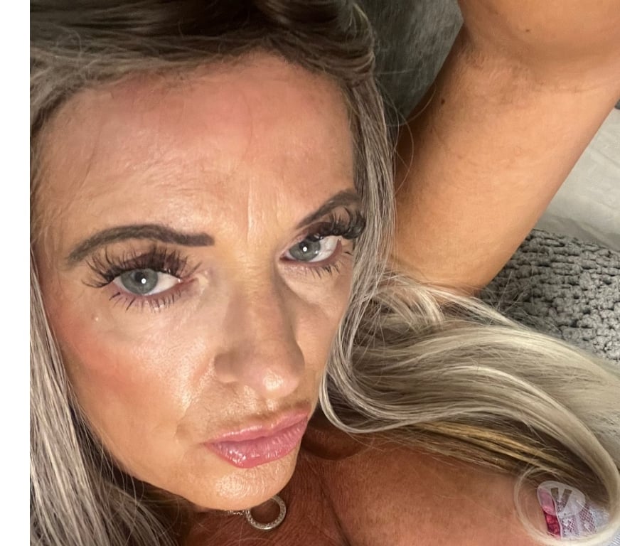 Adult Entertainment West Yorkshire Leeds - Photos for Horny Milf with a bust you only dream of 🥵 call me