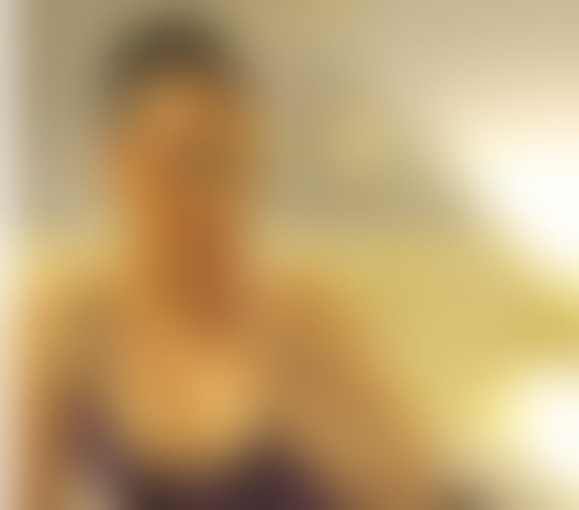 Sexy and inviting 😉 😜 ready for bookings now 😜