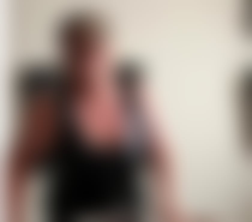 Escorts Lancashire Blackpool - Photos for Fun loving MATURE BRUNETTE