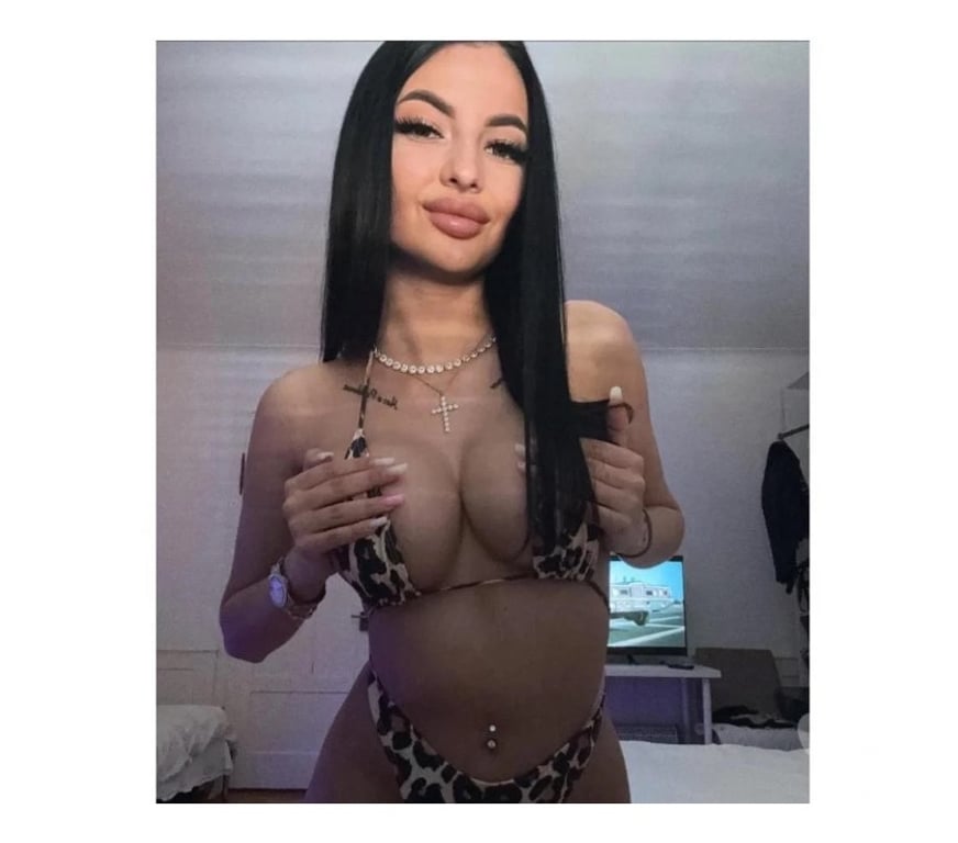 Escorts West Yorkshire Kirklees - Photos for LORA NEW IN TOWN 💯BEST SERVICE NO RUSH