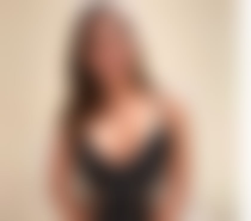  Escorts Nunhead South East London - Photos for FERNANDA BRAZILIAN CURVY BRUNETTE
