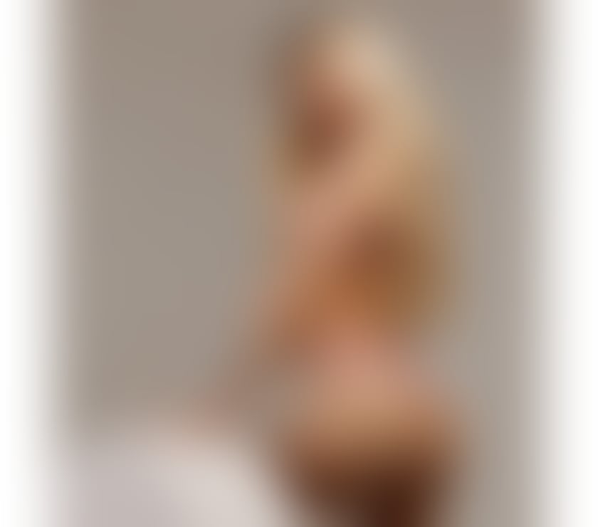 Carinna naughty girl around incall only