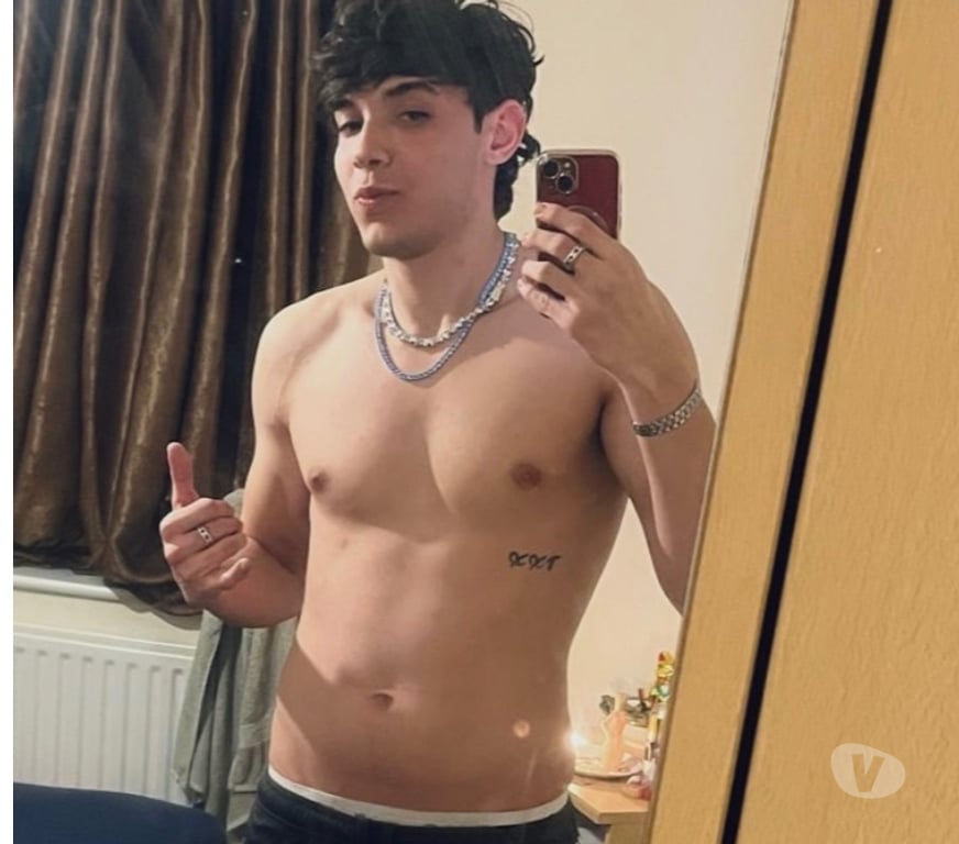 Escorts Greater Manchester Manchester - Photos for Palmer cold,23 years old, come meet dad