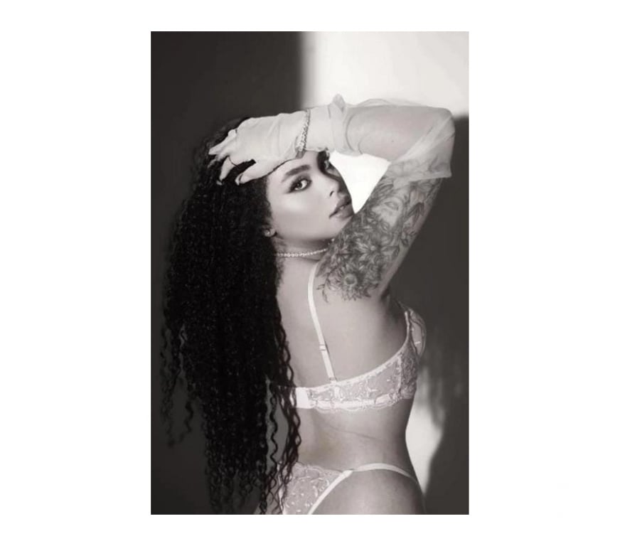 Escorts Bedfordshire Luton - Photos for Sarah new girl city call me 🤳