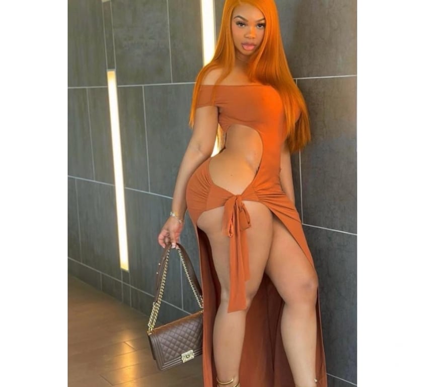 Escorts South East London New Cross - South East London - Photos for Big ๐๐ brunette Pretty