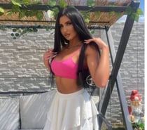 Amira new in town party 🥳🎉 girls only outcoll