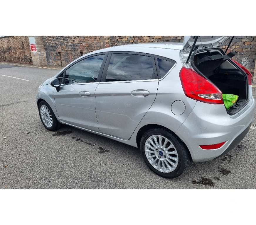 used cars for sale West Midlands Birmingham - Photos for Ford Fiesta 2009.1.6