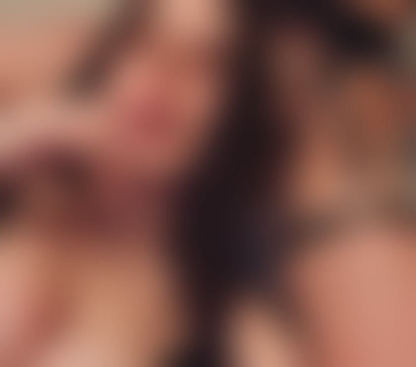 Escorts Pitsea Basildon - Photos for Elly and Rebecca 2 party girls