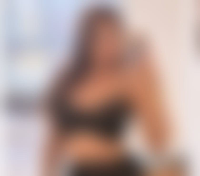 Escorts South East London Queens Road Peckham Station - South East London - Photos for FERNANDA BRAZILIAN CURVY BRUNETTE