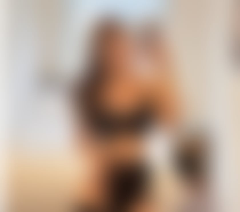 Escorts and Massages Queens Road Peckham Station South East London - Photos for FERNANDA BRAZILIAN CURVY BRUNETTE
