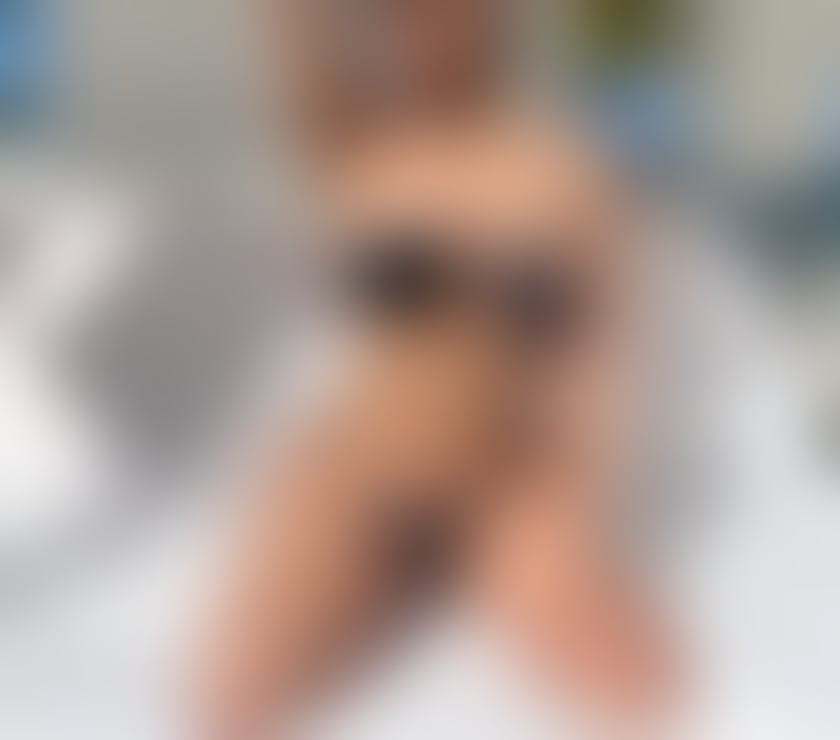 Alina hoy hot call me baby party girls🔞