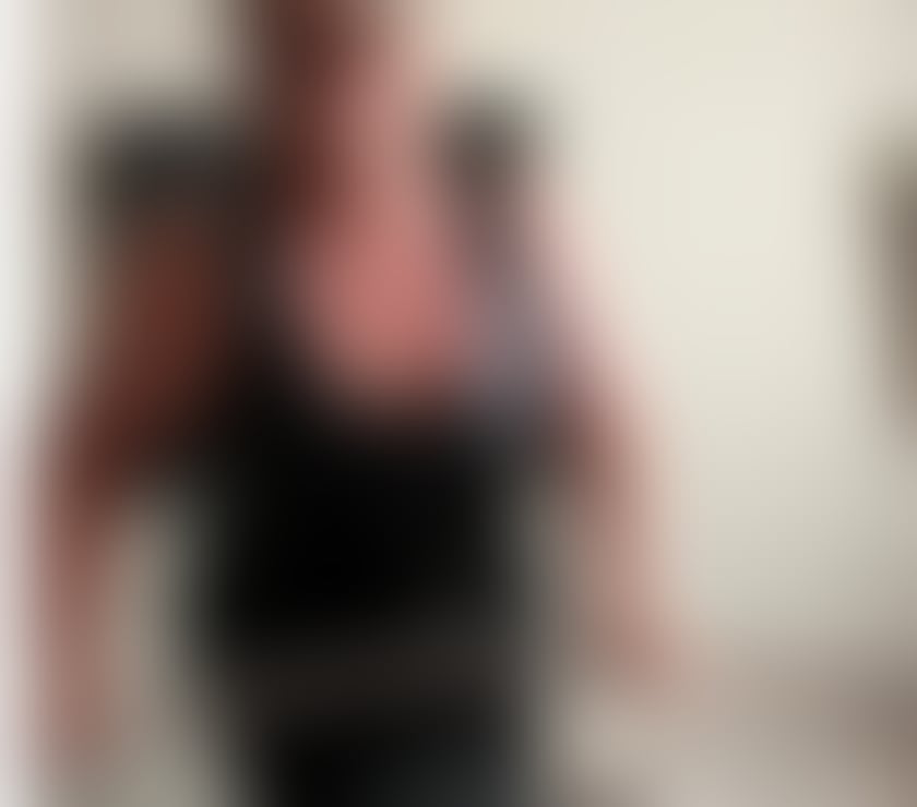 Escorts Lancashire Blackburn with Darwen - Photos for PRETTY MILF BRUNETTE