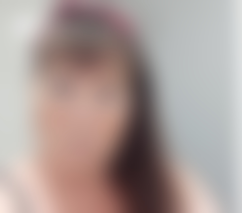 Escorts Lancashire Blackburn with Darwen - Photos for PRETTY MILF BRUNETTE