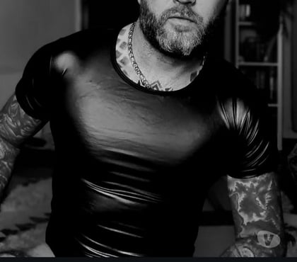 Gay Escorts Smethwick Sandwell - Photos for tailored sessions from an experienced pleasure provider