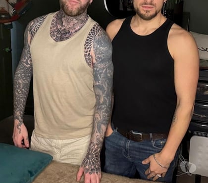 Gay escorts Harborne Birmingham - Photos for Four hands, double the pleasure