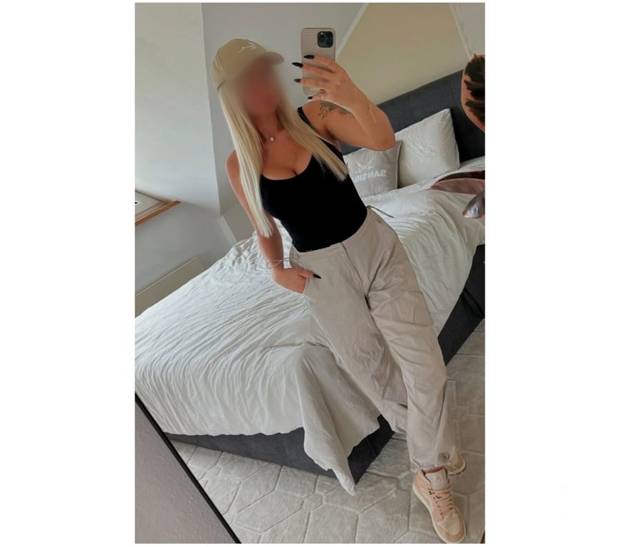 Escorts Surrey Guildford - Photos for Hi guys im Lena in Guildford xx