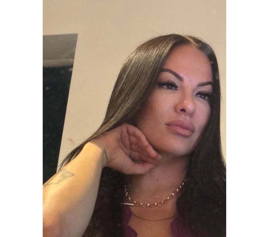 Escorts South East London Croydon - Photos for 🥳🍾PARTY GIRL CHANNEELL🍾🥳