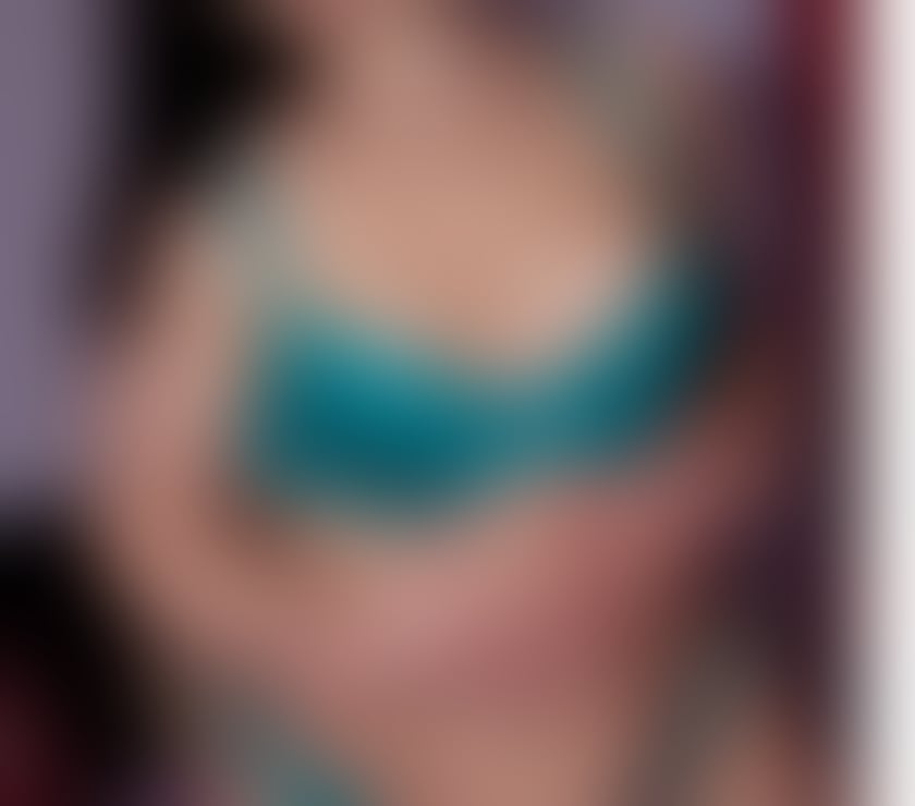  Escorts Peterborough City Centre Peterborough - Photos for 💋Julyana only for you with massage oil💋💋💋