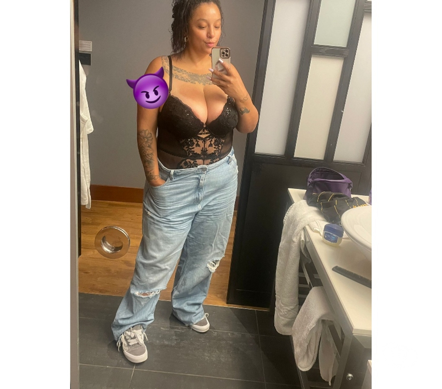 Escorts South East London Bromley - Photos for 💜💖TATI COME BACK IN THE TOWN 💜💖CURVY BODY