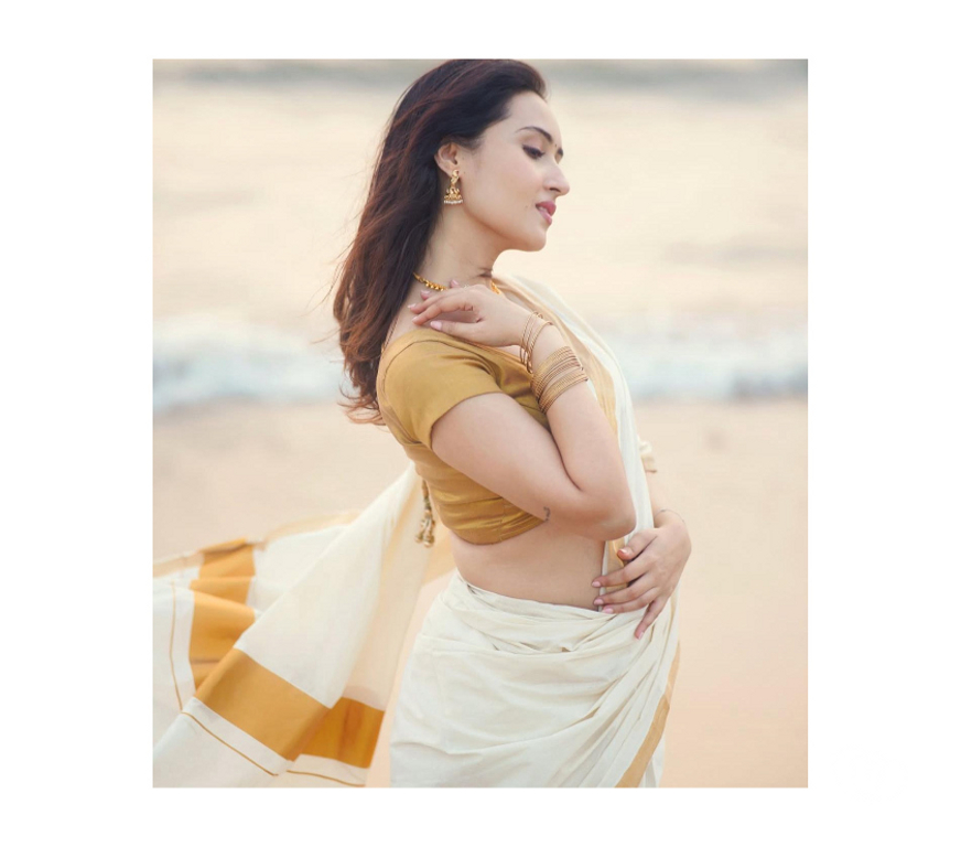 Escorts East London Newham - Photos for Elegant Indian Beauty – Friendly & Discreet Companion
