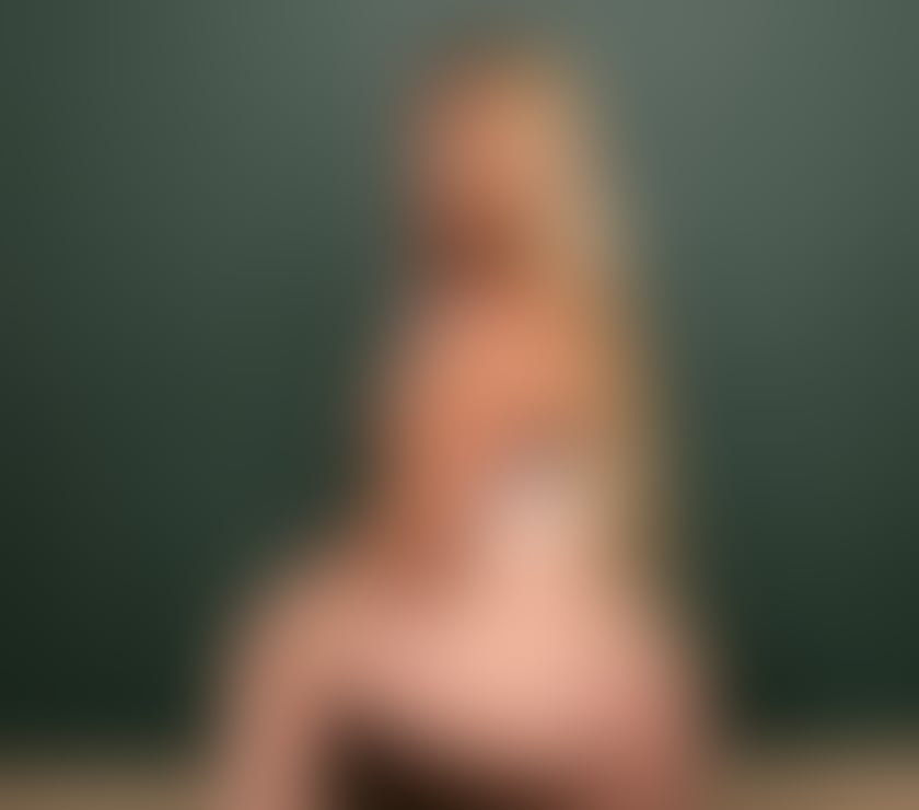Escorts Bramling Canterbury - Photos for Hi l new city Bety party nice service no rush 🎉🍫