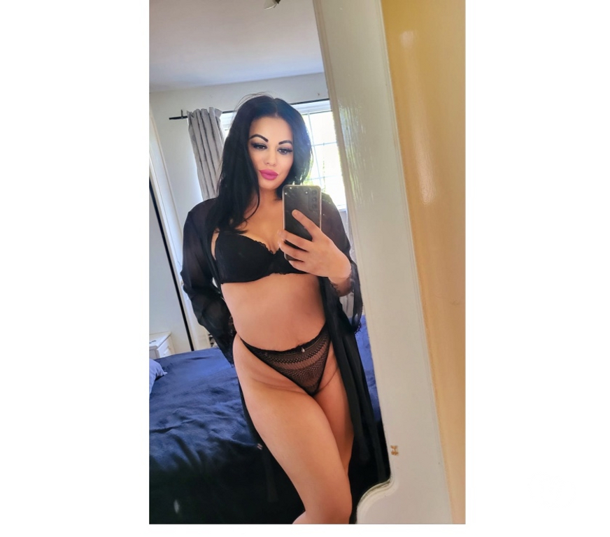 Escorts North London Enfield - Photos for New girl giulia in town