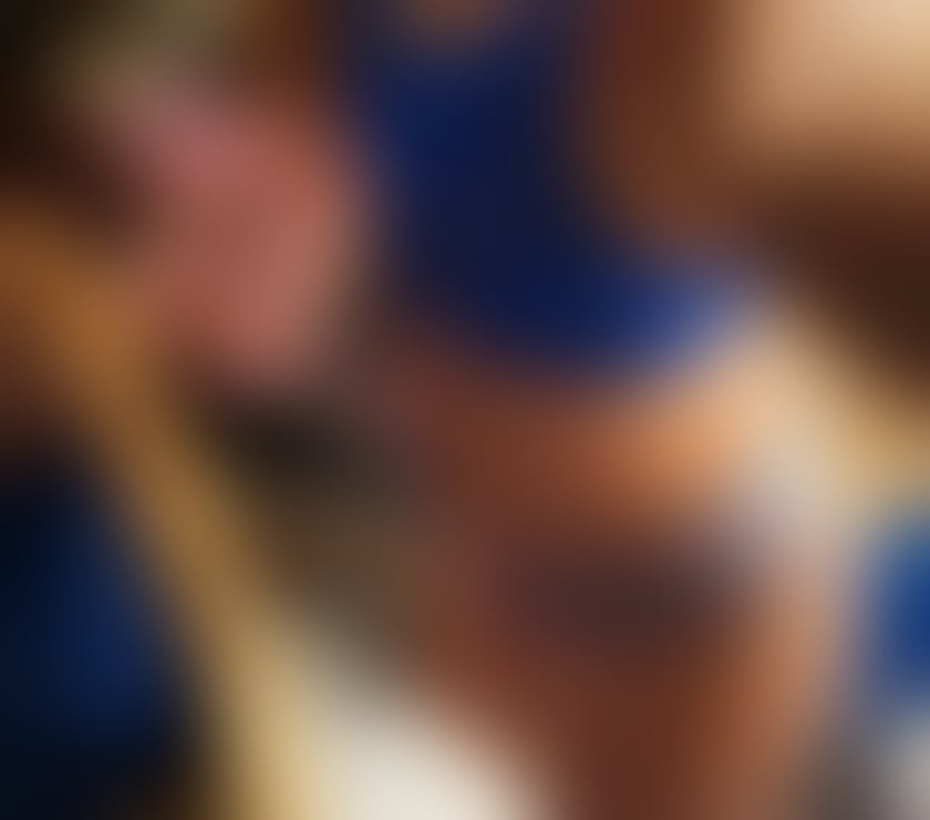 Escorts Cardiff Cardiff Gate Business Park - Cardiff - Photos for HOT ASS MILF ENGLISH BLONDE LOTS OF FUN
