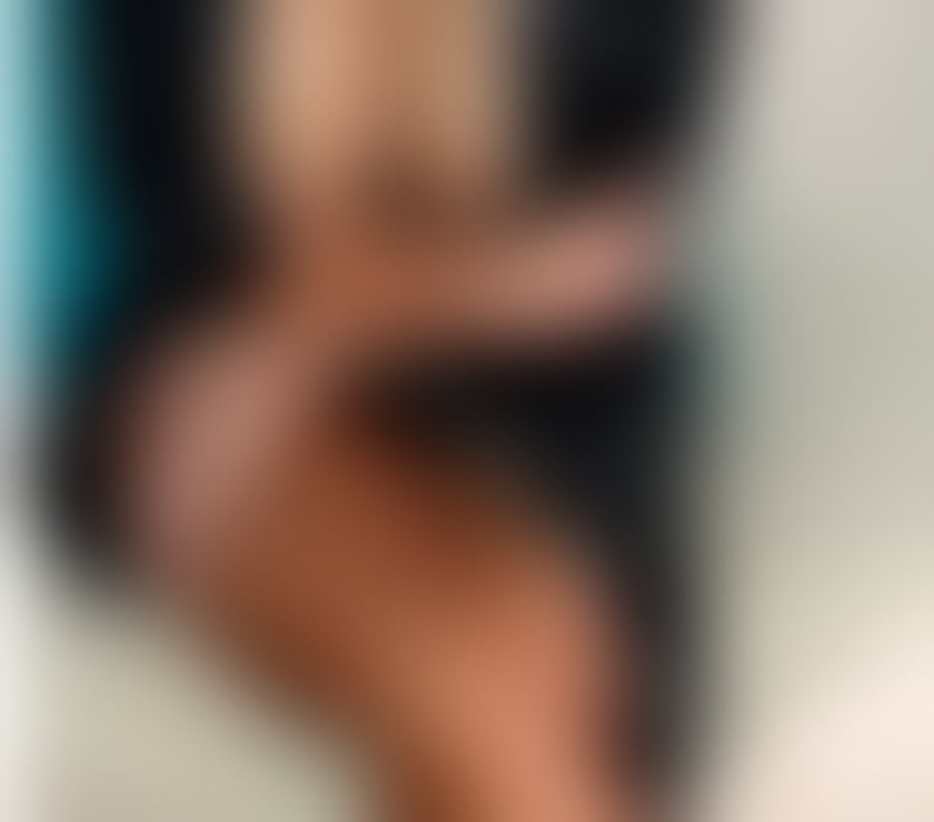 Escorts Derbyshire Chesterfield - Photos for INDEPENDENT MILF BUSTY LADY