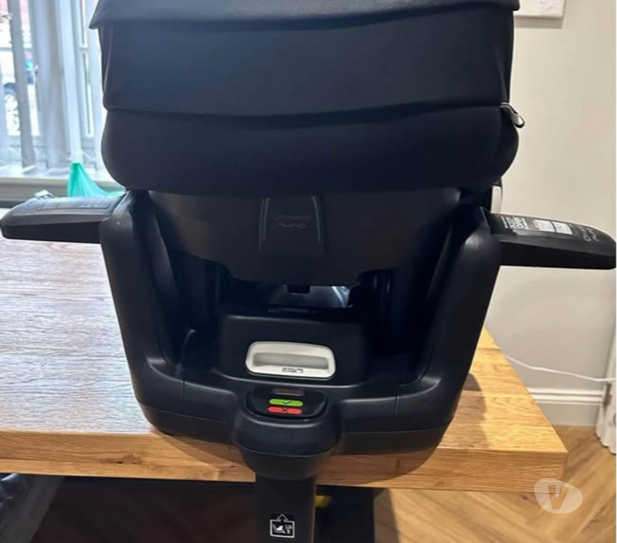 Miscellaneous Bedfordshire Bedford - Photos for Nuna Bugaboo Turtle air car seat and ISO fix