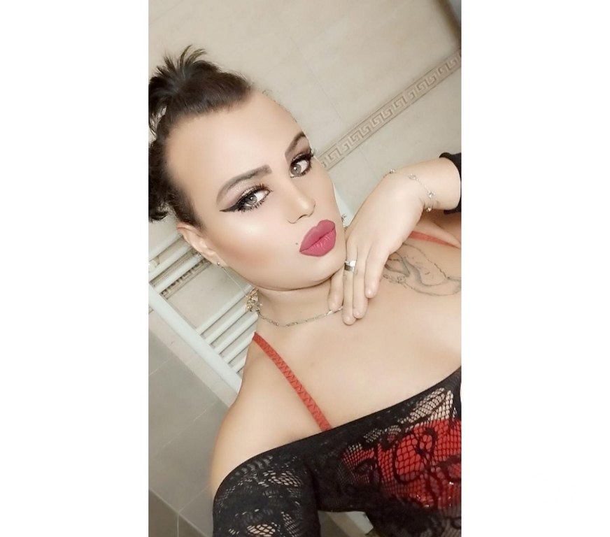 Escorts Greater Manchester Oldham - Photos for Lora Lory TRANS vip Party best Serv no rush